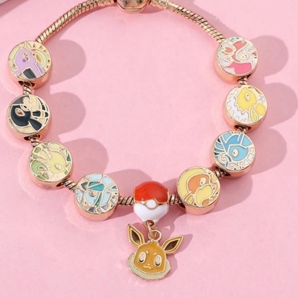 Pokémon Eevee Evolution Collector Charm Bracelet - Picture 3 of 9